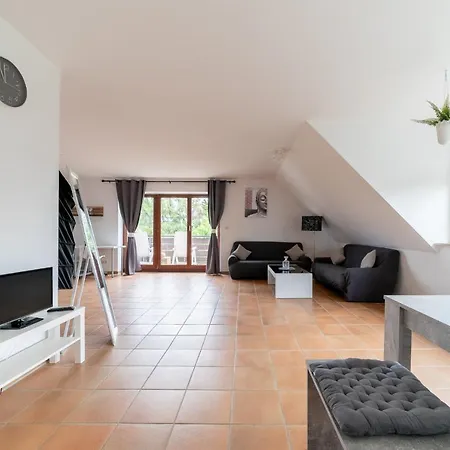 6632 Privatapartment * Laatzen