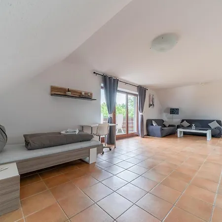 Διαμέρισμα 6632 Privatapartment *